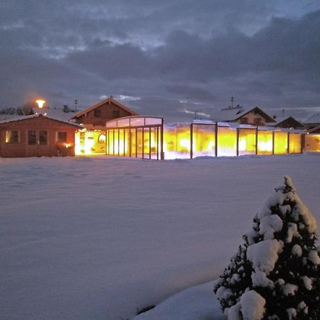 Alluring Holiday Home In Ubersee With Whirlpool Dış mekan fotoğraf