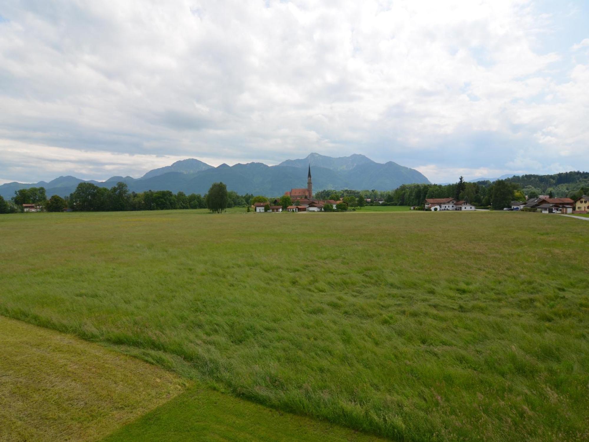Alluring Holiday Home In Ubersee With Whirlpool Dış mekan fotoğraf