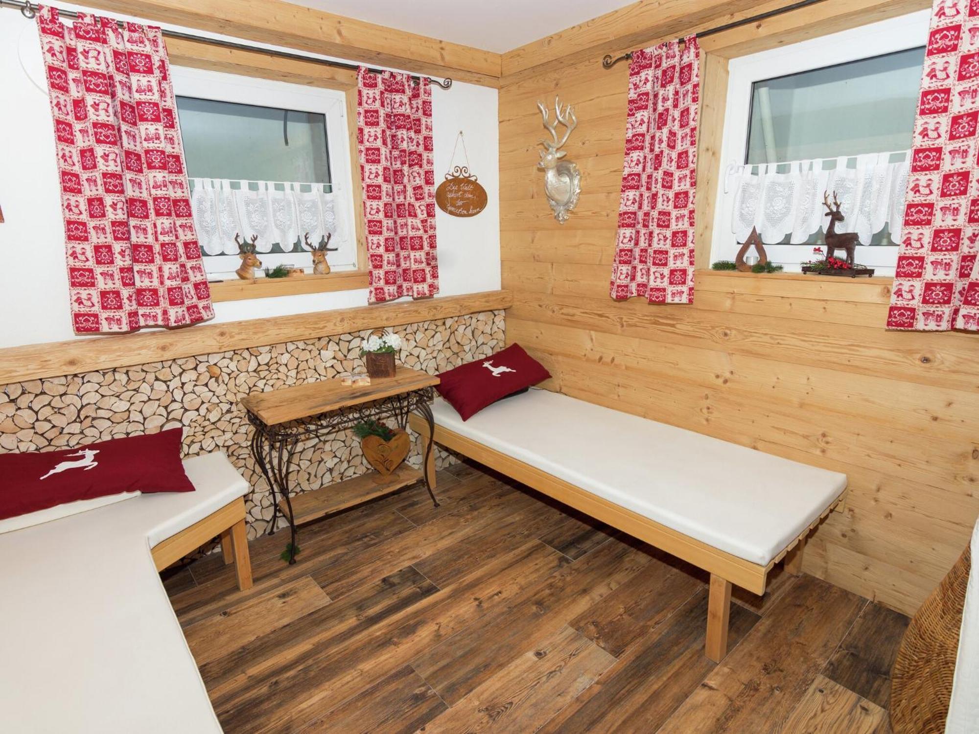 Alluring Holiday Home In Ubersee With Whirlpool Dış mekan fotoğraf