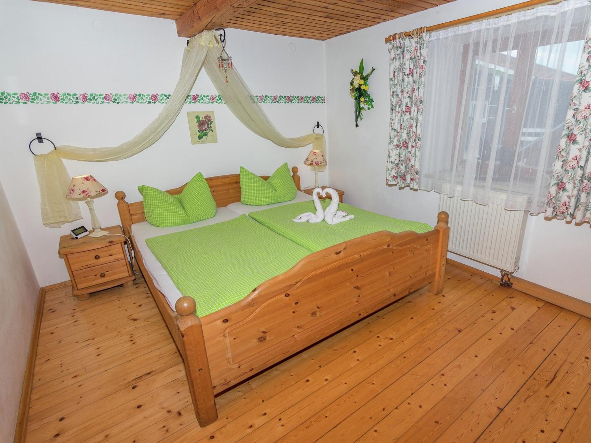 Alluring Holiday Home In Ubersee With Whirlpool Dış mekan fotoğraf